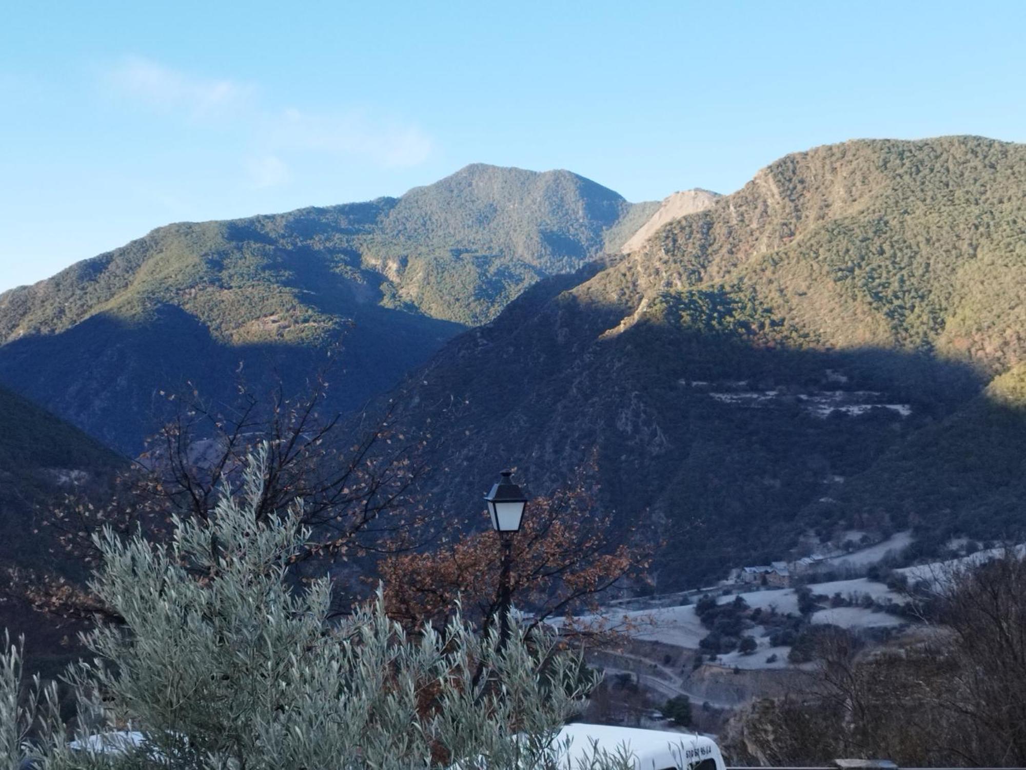 Casa Rural La Comella Tirvia Exteriör bild