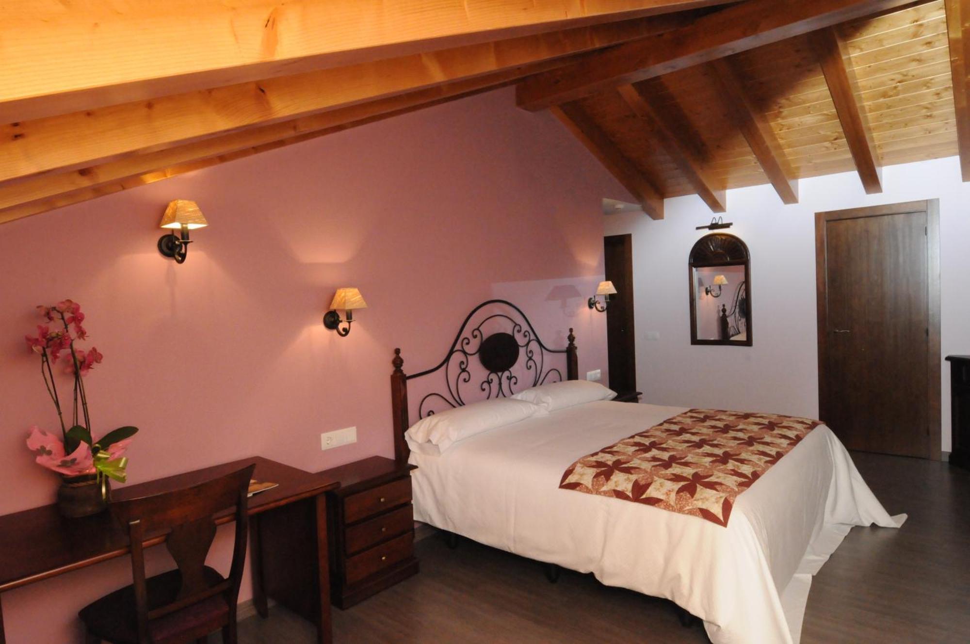 Casa Rural La Comella Tirvia Exteriör bild