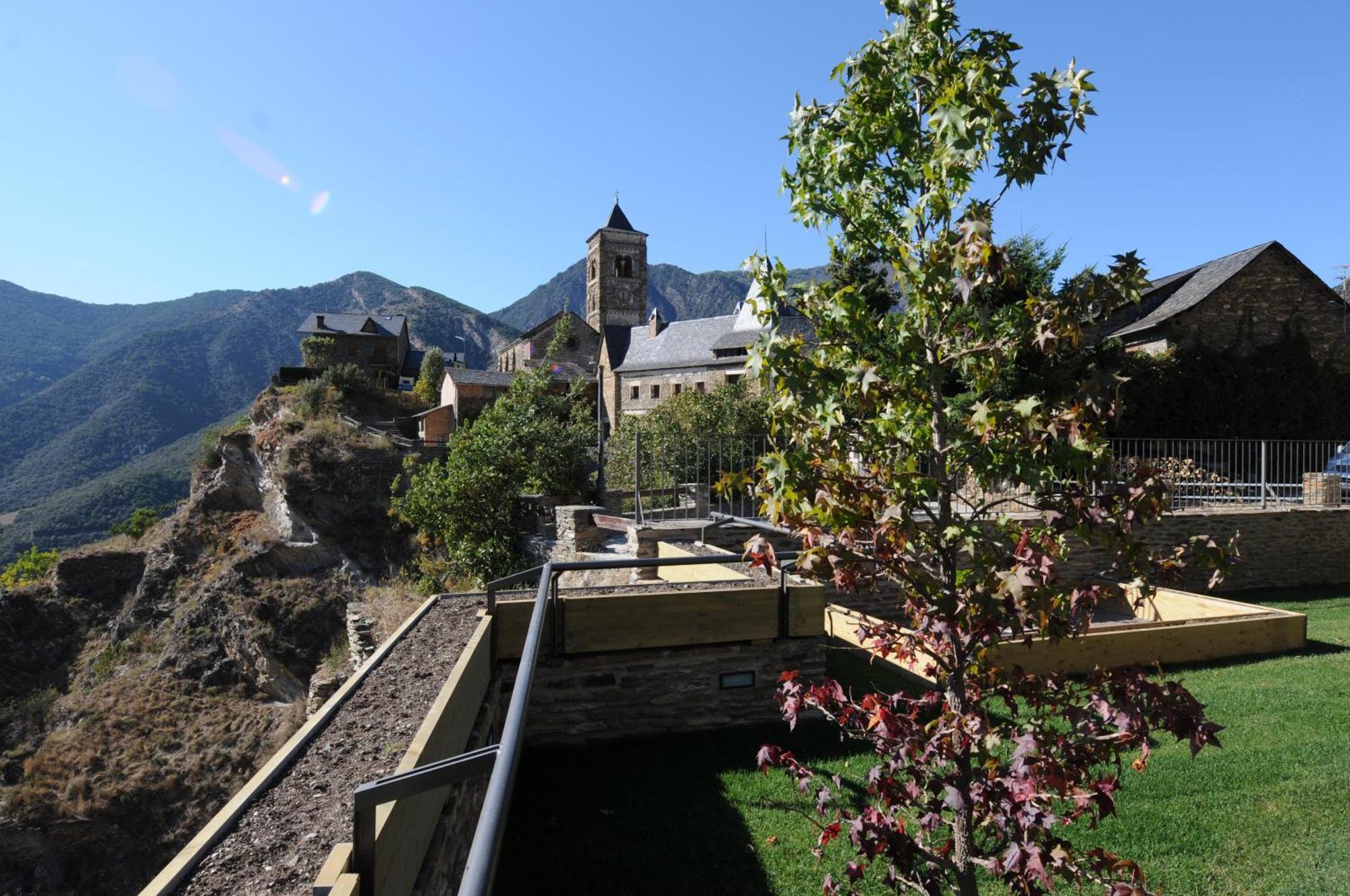 Casa Rural La Comella Tirvia Exteriör bild