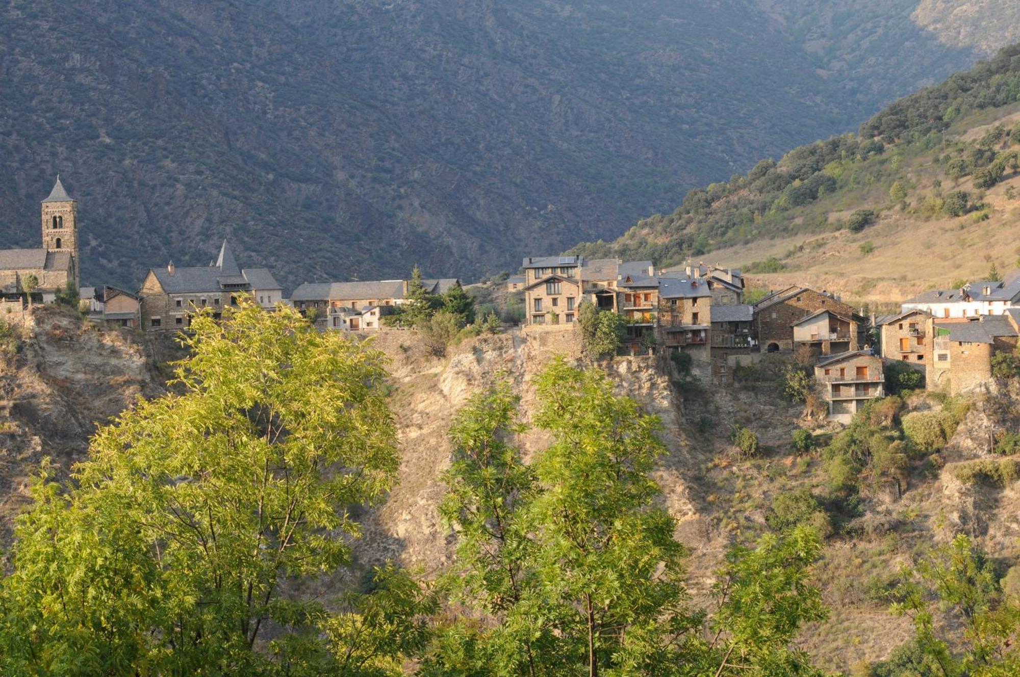 Casa Rural La Comella Tirvia Exteriör bild