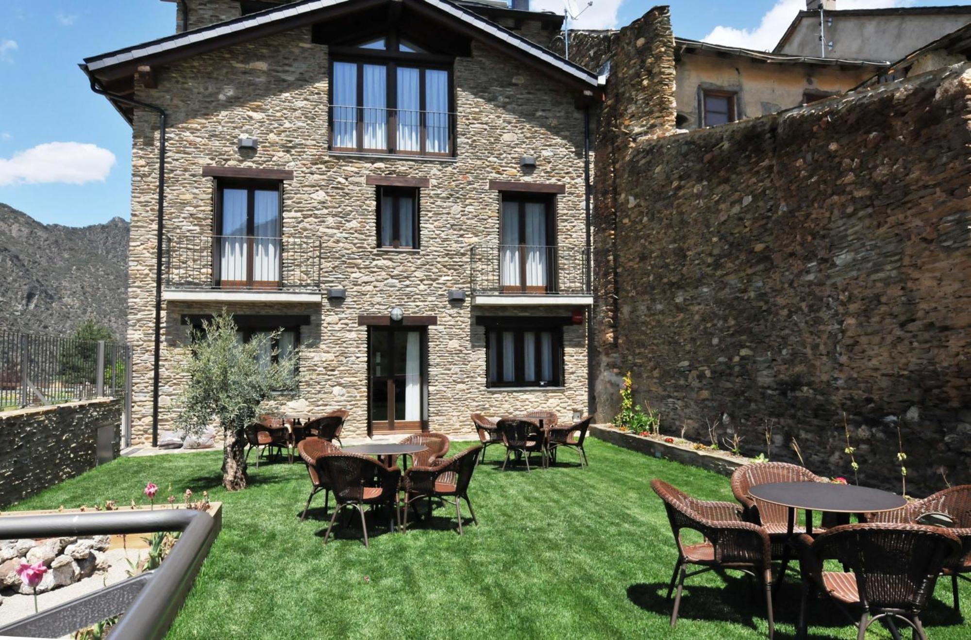 Casa Rural La Comella Tirvia Exteriör bild